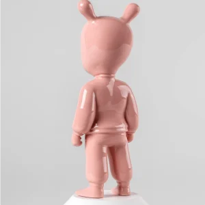 Lladro pink Guest Figurine. Small Model.