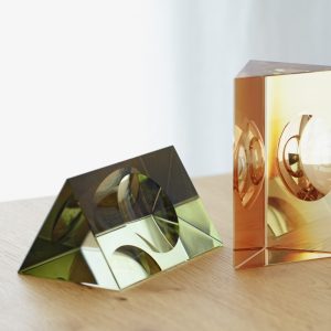 SET OF 2 PIECES COLOURED CRYSTAL TRIANGLE